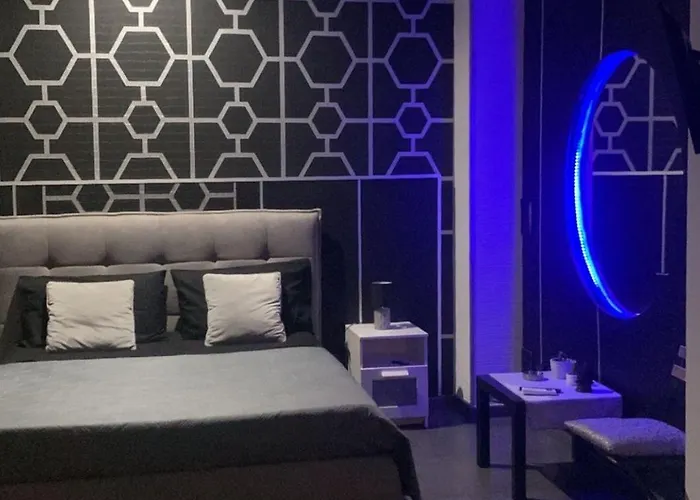 Luxury Mimi בארי