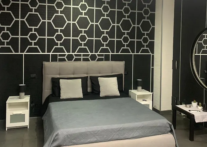 Luxury Mimi בארי